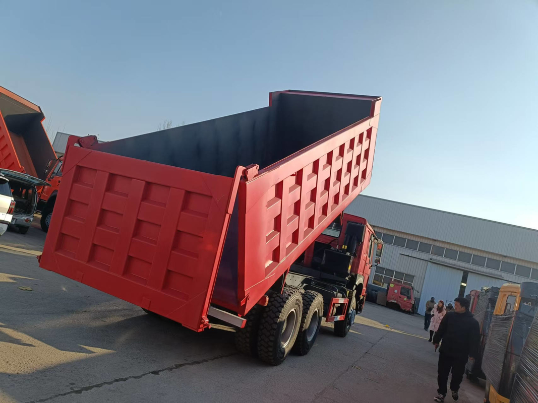 30 tonnellate camion di scarico 2024 anno nuovo tipper in magazzino 371hp pompa meccanica lavori pesanti
