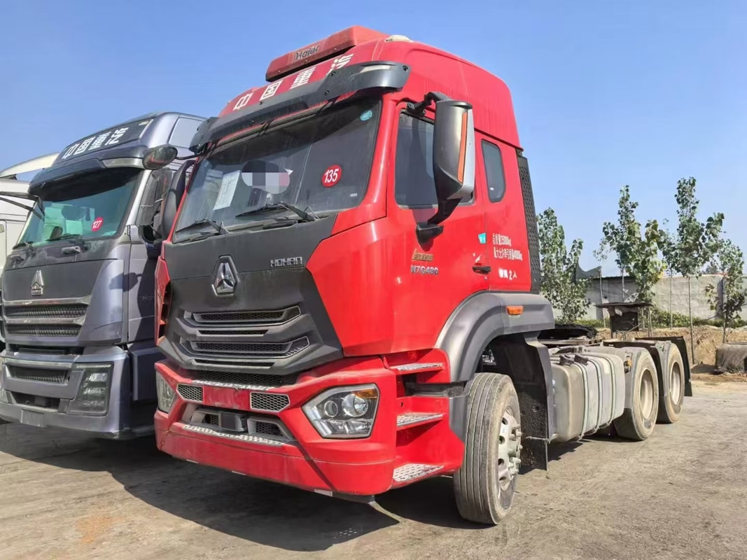 Camioni trattori usati Testa 10 pneumatici Sinotruk Hohan N7G 2021 Anno rimorchio Camione uomo Motore 480 CV