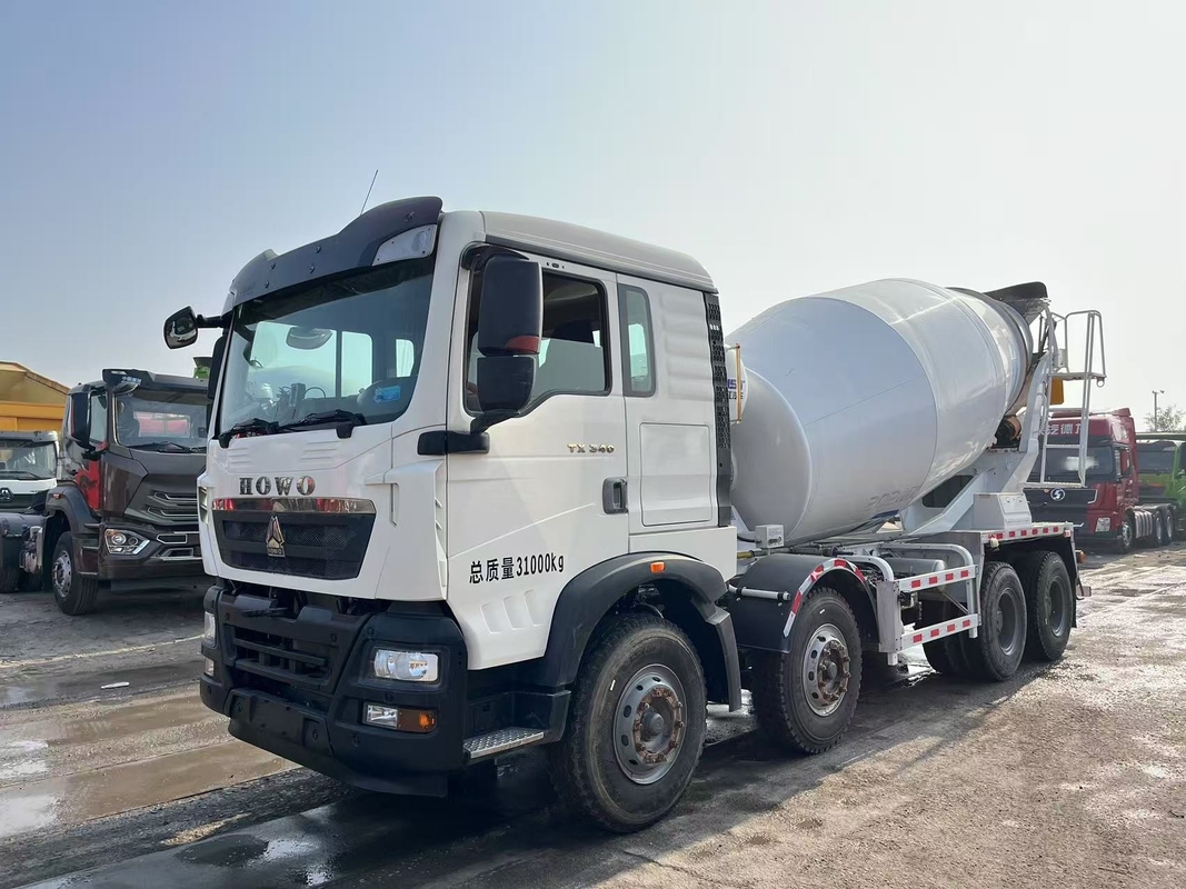 Camione di costruzione di calcestruzzo 2022 Anno Howo TX Chassis 12cbm Capacità del serbatoio 8*4 Weichai 340 hp