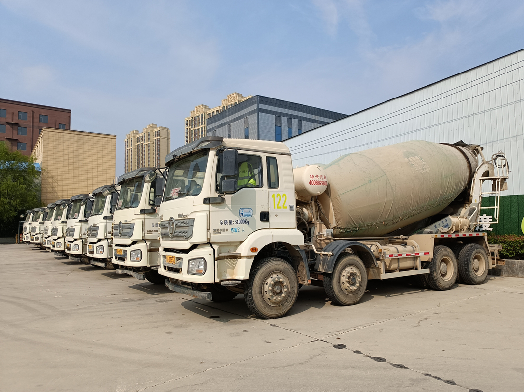 Usato Shacman Concrete Mixer Truck 12m3 Mixer Tanker M3000 Cabina 2020 Anno Motore Weichai