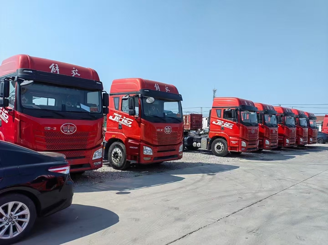 Prezzi del camion 2022 Anno 10 Prova del trattore 2022 Anno 460hp Alto tetto a mano sinistra