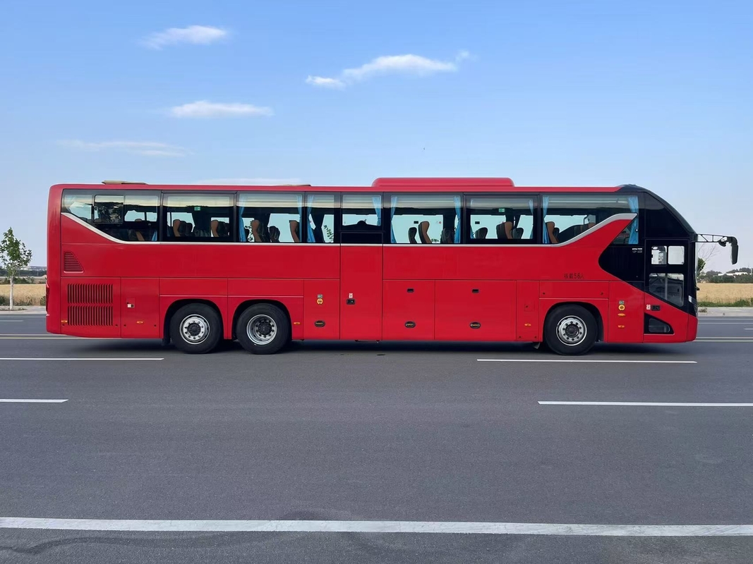 Autobus di lusso Yutong 56 posti Modello ZK6137 Doppio asse posteriore 2021 Anno Airbag sospensione