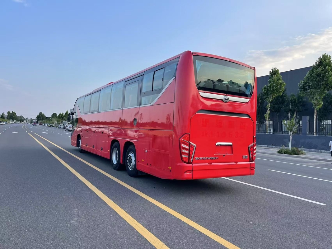 Autobus di lusso Yutong 56 posti Modello ZK6137 Doppio asse posteriore 2021 Anno Airbag sospensione