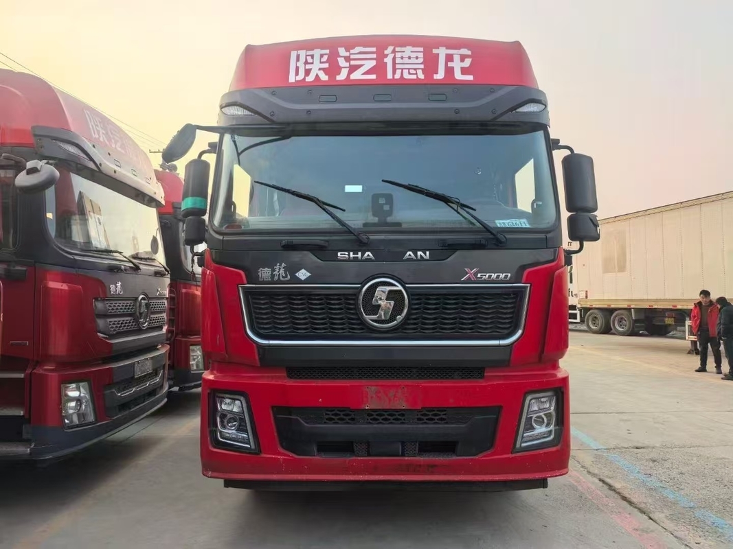 Camion a gas naturale automatico usato X5000 con 10 ruote Motore Weichai GNC 460 CV 2023 Trasporto pesante