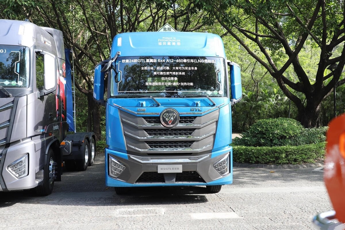 Foton Horse 6*4 Drive Mode 460hp Cummins Motore LNG Cabina a tetto alto con dormiente