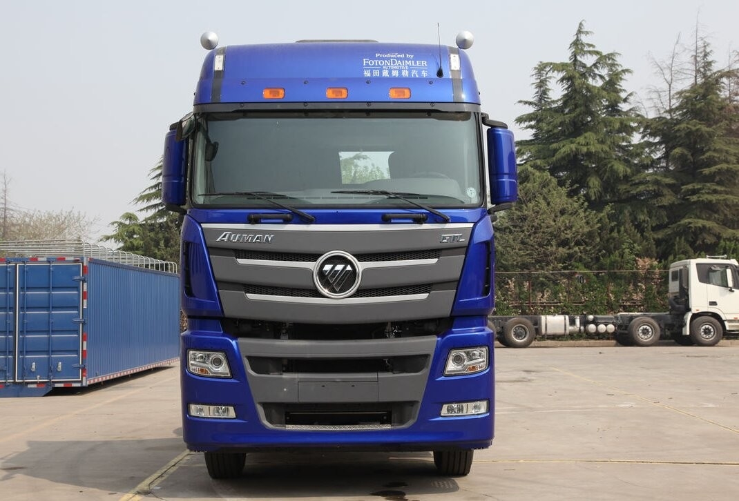 Usato cabina con tetto alto capo del trattore camion motore WP 6x4 modalità di guida Foton Auman alto rapporto costo-prestazioni