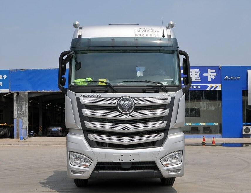 Usato Potente prestazioni carichi pesanti testa del trattore Foton Auman 510hp 6 cilindri Cummins motore