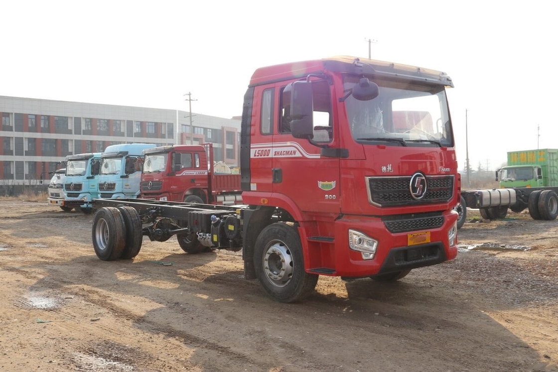 Camion usato per il trasporto merci Shacman L5000 4×2 MODE di guida 240 CV 6,8 m Long Stake Euro 6 Camion