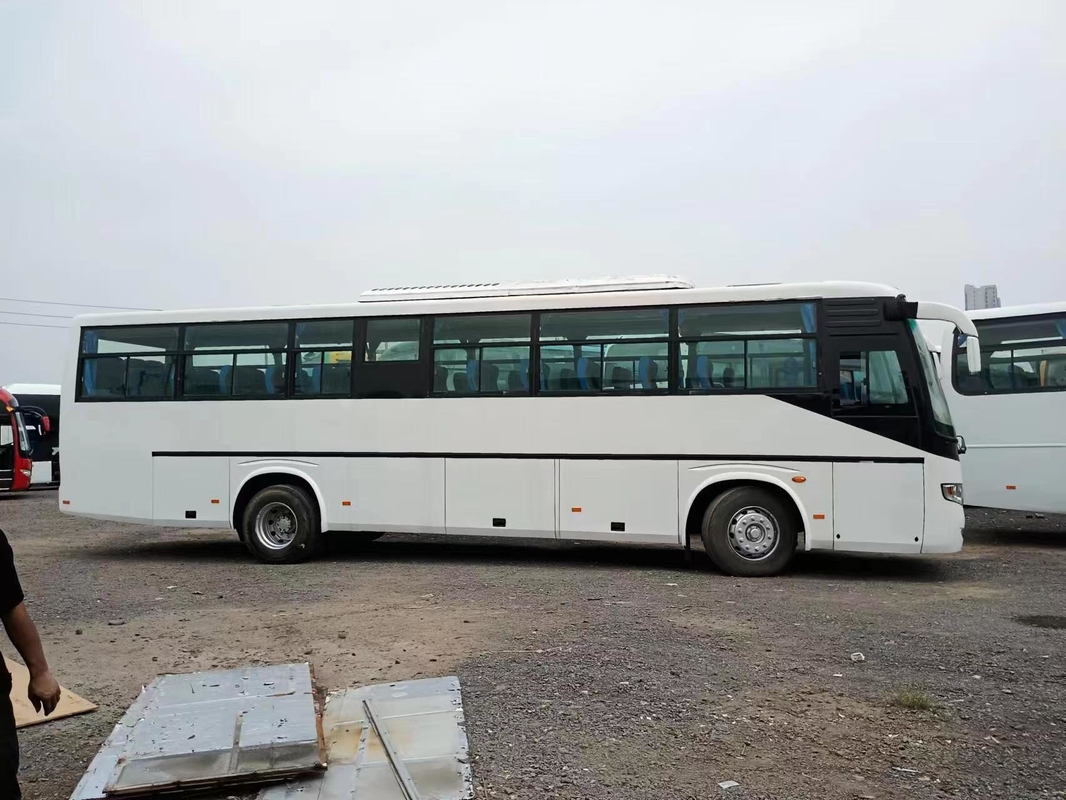 Autobus Yutong Usato in Stock Zk6112d 53 posti Dachai Diesel Tipo di carburante Euro 2 Motore con porta centrale