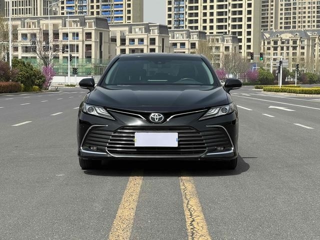 Toyota Camry Sedan Usata Buone Condizioni Basso Chilometraggio Anno 2021 Versione LUX 45000km Chilometraggio