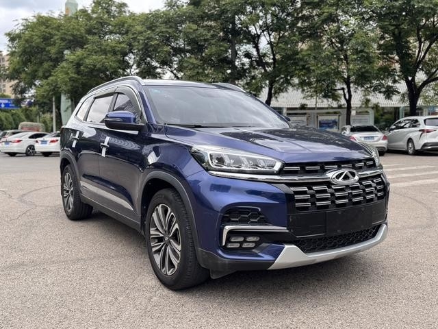 SUV cinese usato, basso chilometraggio, Chery Tiggo 8, SUV, cambio automatico, anno 2019, uso familiare e commerciale