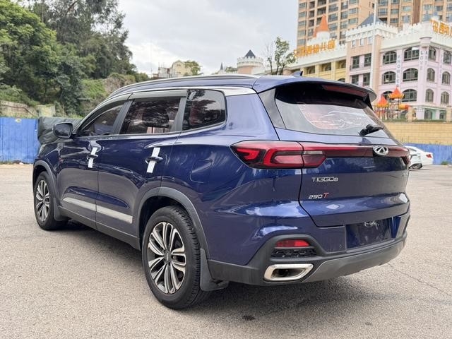 SUV cinese usato, basso chilometraggio, Chery Tiggo 8, SUV, cambio automatico, anno 2019, uso familiare e commerciale