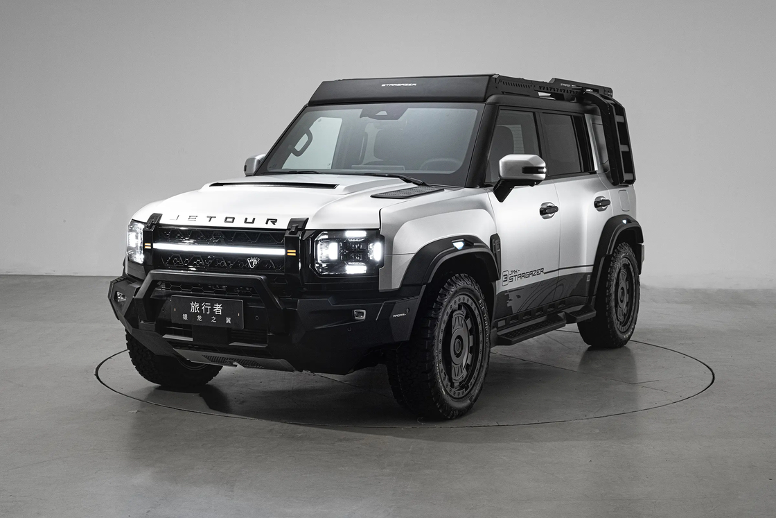 SUV cinese, basso chilometraggio, Argento, Dragon Wing, SUV, cambio automatico, anno 2024, uso familiare e commerciale