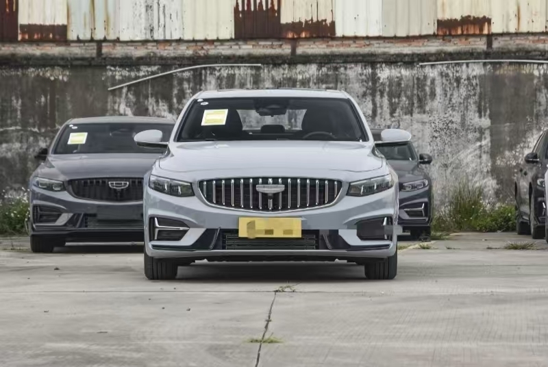 Nuovo SUV Geely 2025 Anno 2WD Benzina Auto Durevole Potente Auto Ideale Con Colore Personalizzato