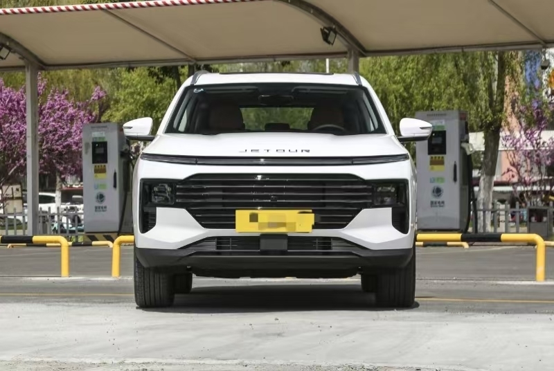 Jetour SUV Low Mileage SUV Trasmissione automatica 2025 anno con colore personalizzato