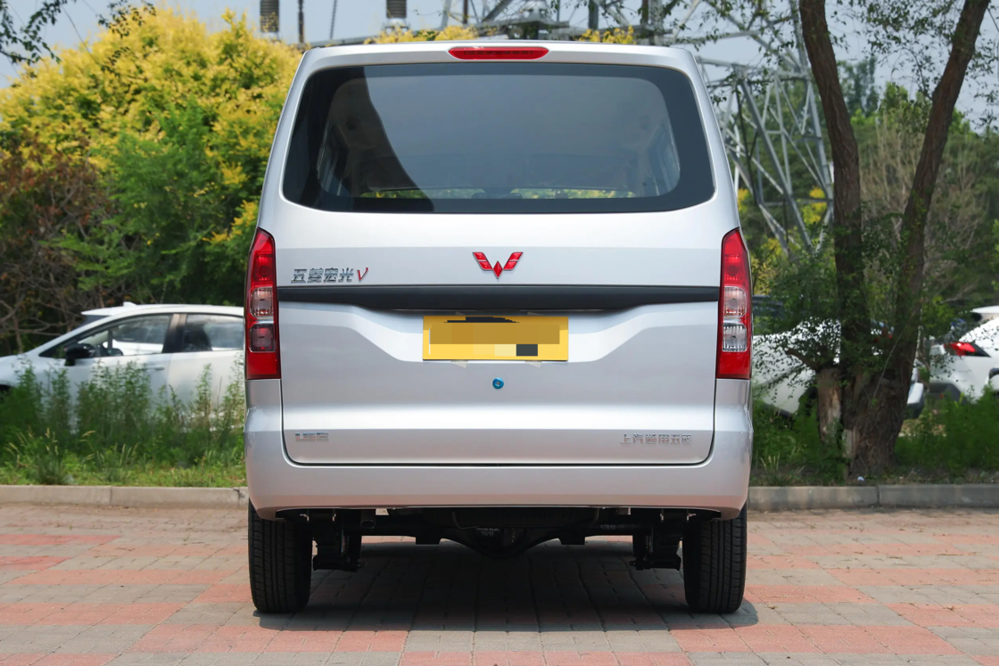 Affordable New Wuling Hongguang V minivan 2022 1.2L 76 CV L4 Benzina 2WD Euro 6 Per l'esportazione per uso familiare