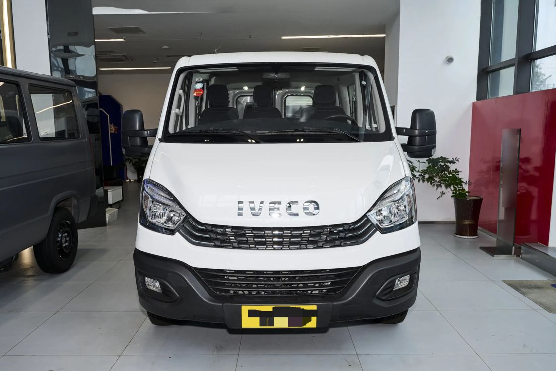 Minivan economico per famiglie New Ocean 2024 2.0T Diesel 146 CV Euro 6 per l'esportazione