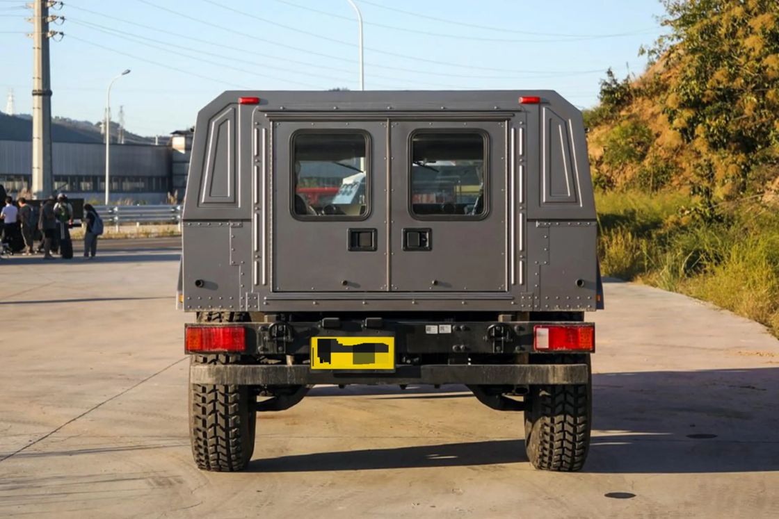 Non perderti il furgone Dongfeng Mengshi Nixingzhe 500 4.0T V8 Diesel a tetto basso del 2022