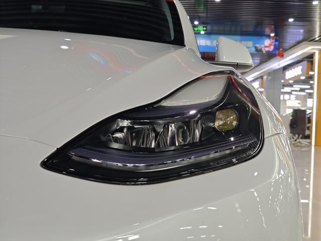 Affordable Used Tesla Model Y SUV 2022 facelift versione a trazione posteriore per uso familiare