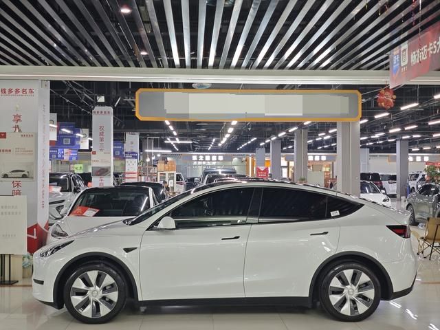 Affordable Used Tesla Model Y SUV 2022 facelift versione a trazione posteriore per uso familiare