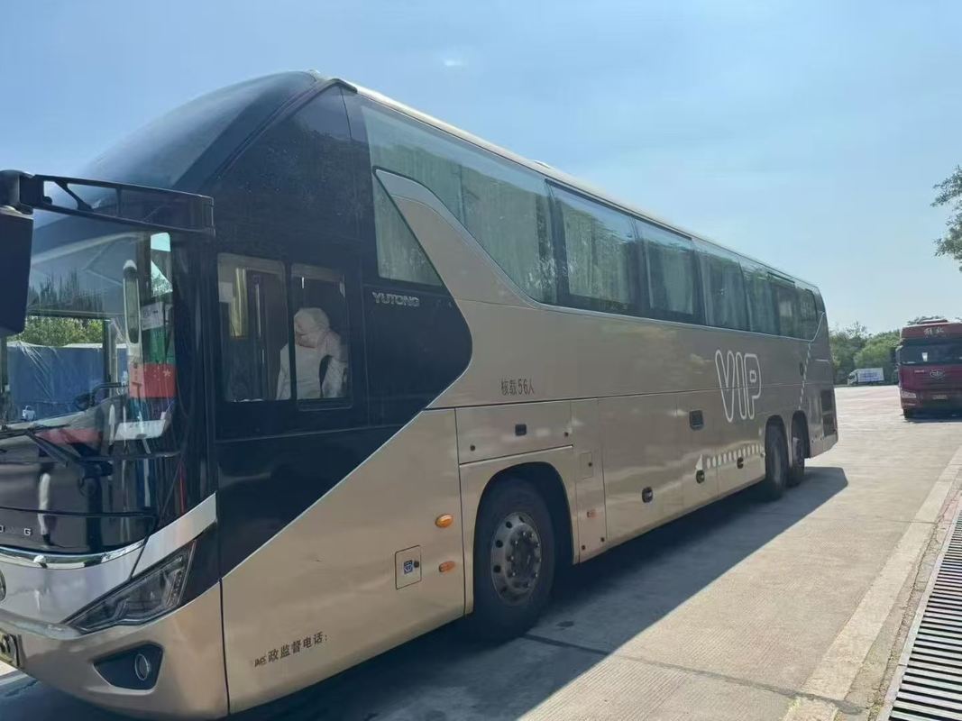 Autobus passeggeri usato Yutong ZK6137 / Autobus di lusso con 56 posti, doppia porta, guida a sinistra