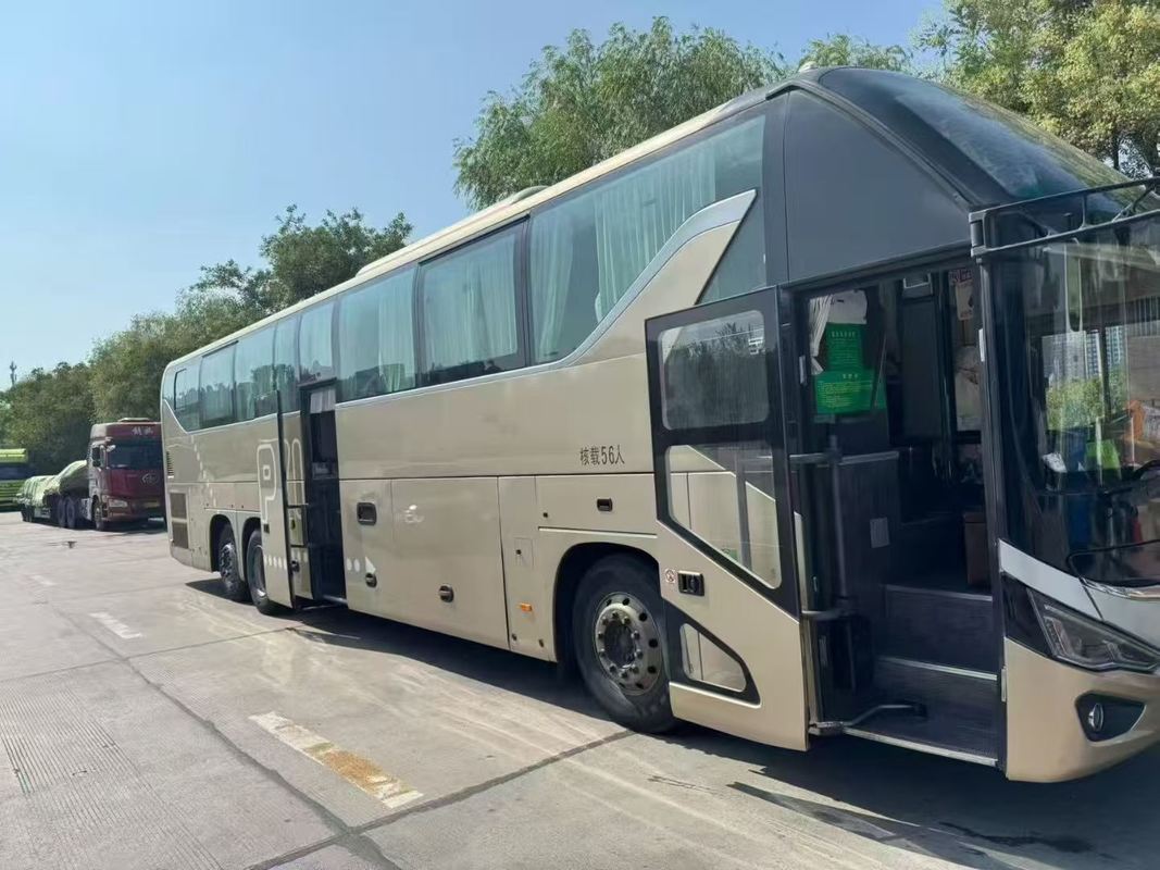 Autobus passeggeri usato Yutong ZK6137 / Autobus di lusso con 56 posti, doppia porta, guida a sinistra