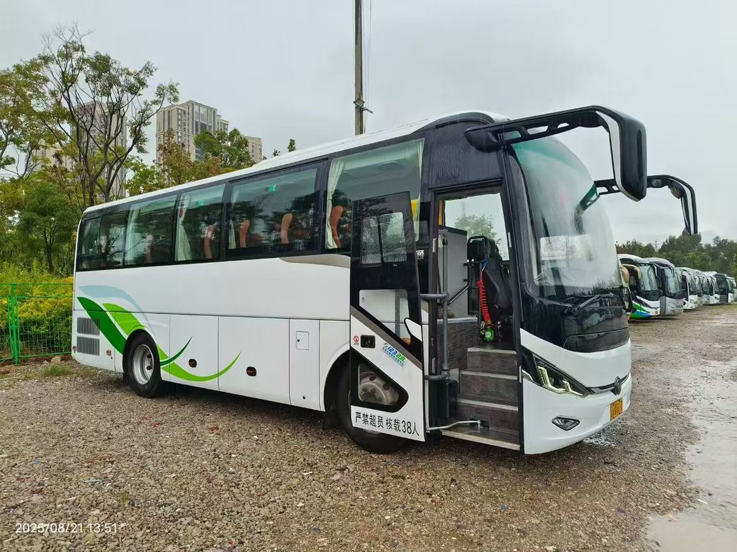 ZK6907 Yutong Used Passenger Bus 2023 Autobus di lusso a 38 posti a una porta con guida a sinistra