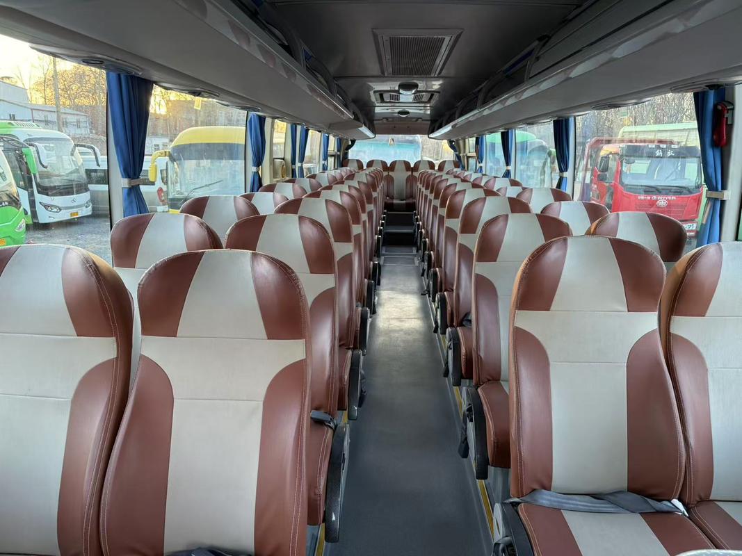 ZK6119 Yutong Used Passenger Bus 2022 Autobus di lusso a guida sinistra a una porta con 51 posti