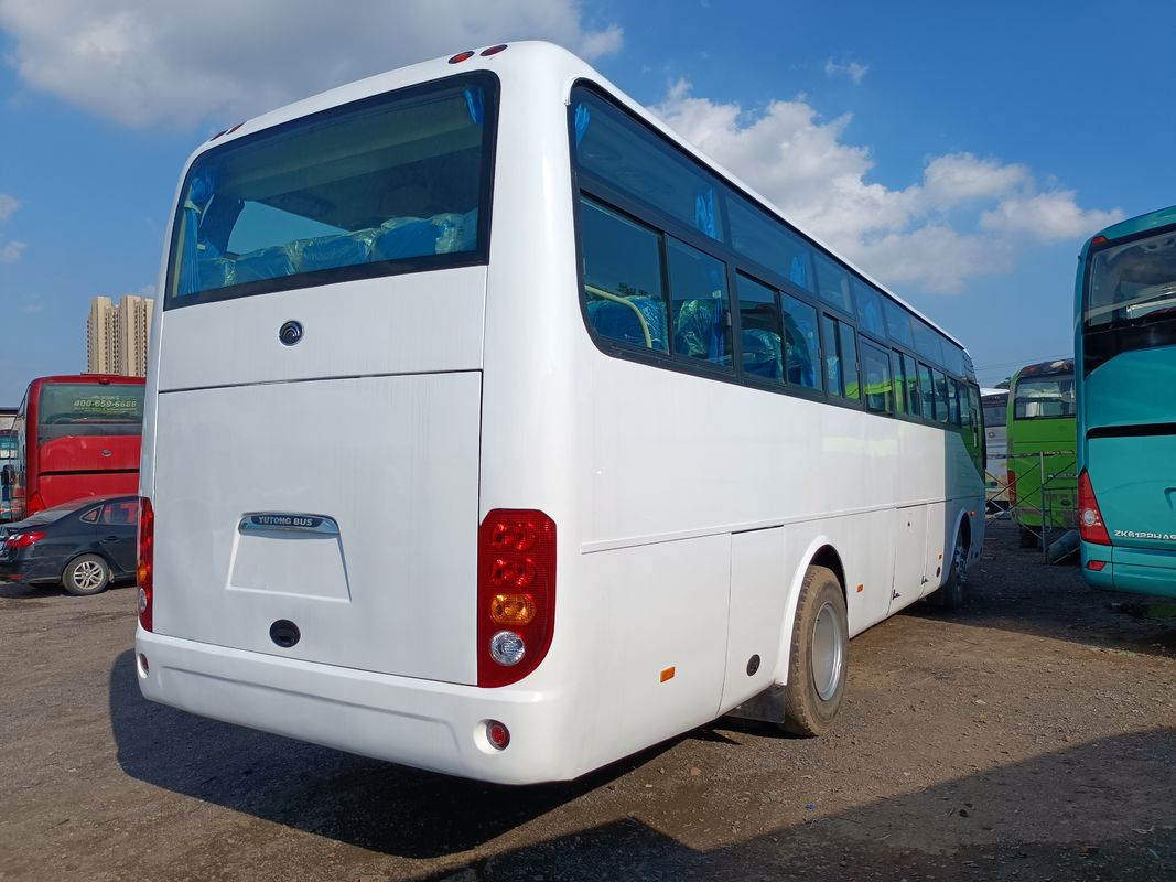 Autobus passeggeri usato Yutong ZK6102D del 2020, 57 posti, configurazione 2+3, una porta, guida a destra, autobus di lusso