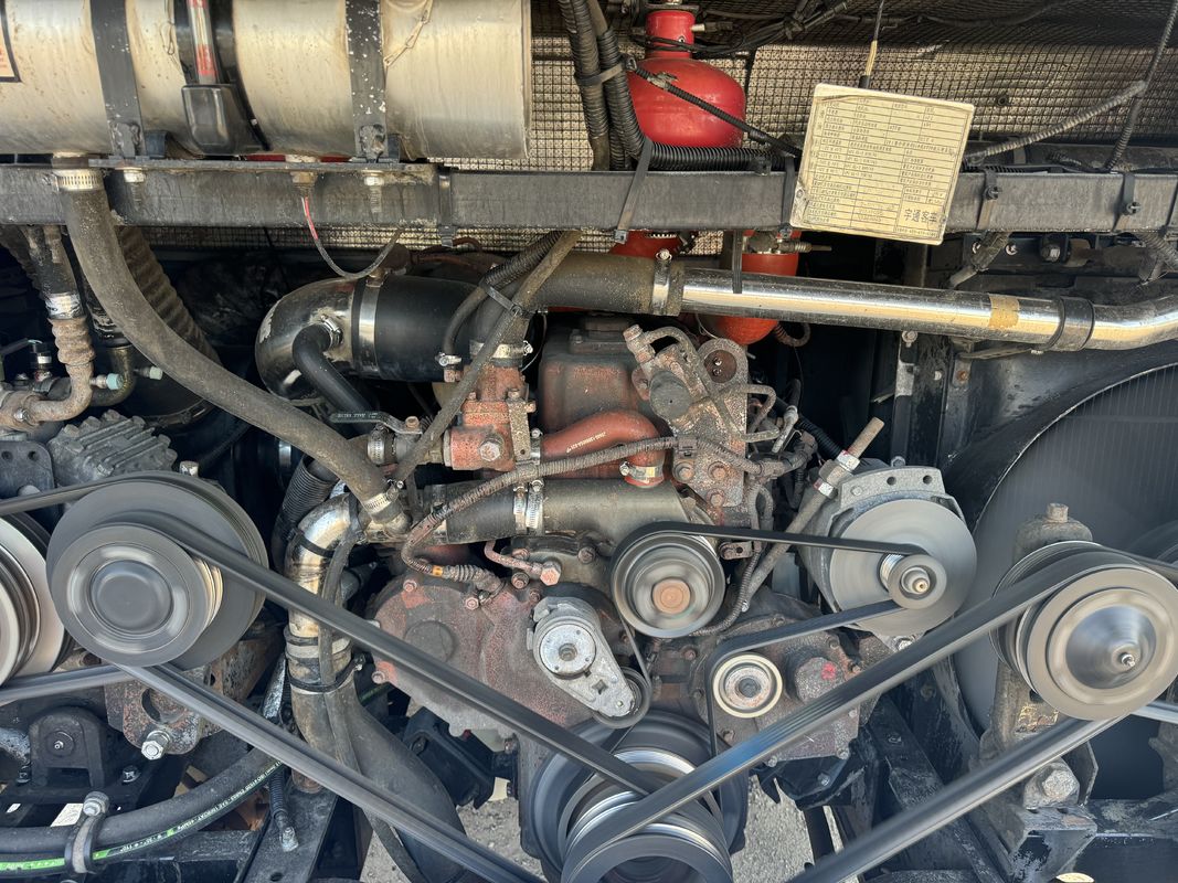 ZK6110 Yutong Used Passenger Bus 2020 56 posti 2+3 Disposizione Due porte a guida sinistra Autobus di lusso