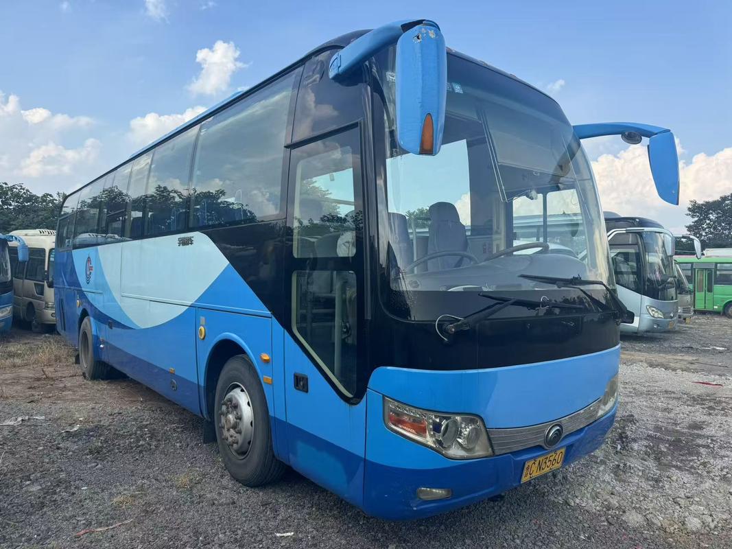 47 Seats 2021 Year Used Yutong Bus ZK6107 Diesel Engine RHD LHD Driver Steering Luxury Bus