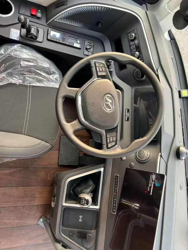 Second Hand Higer Bus 55 Seater Double Rear Axle Luxury Coach Commuter Used Bus