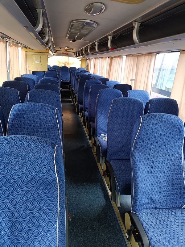 Autobus usato Yutong 55 posti a sedere Chiesa di seconda mano Intercity Aeroporto Scuola Commuter Interurban Bus