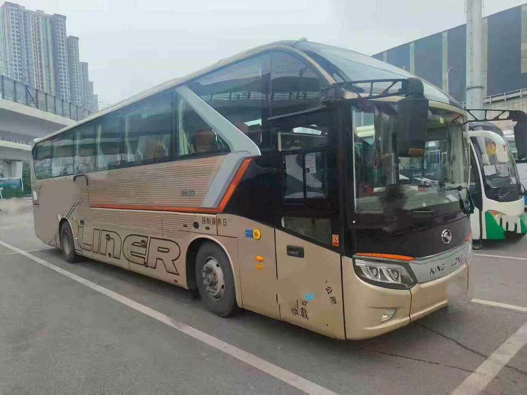 Autobus Kinglong Diesel da 50 posti Ghana Congo con motore Weichai, per tour e collegamenti interurbani, guida a destra/sinistra
