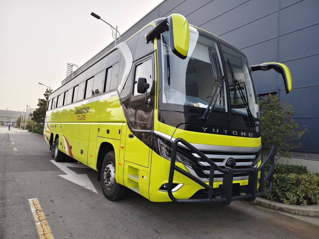 Nuovo autobus Yutong Diesel da 72 posti D14 Motore Weichai Autobus per pendolari, tour e interurbani guida a destra/sinistra