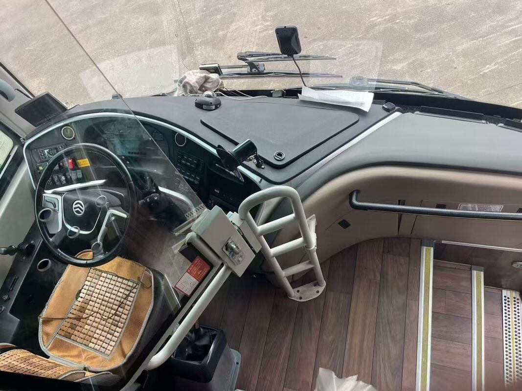 Autobus Kinglong Diesel Usato 50 Posti Lusso Balestre Motore Weichai Tour Scolastici Trasporto Interurbano