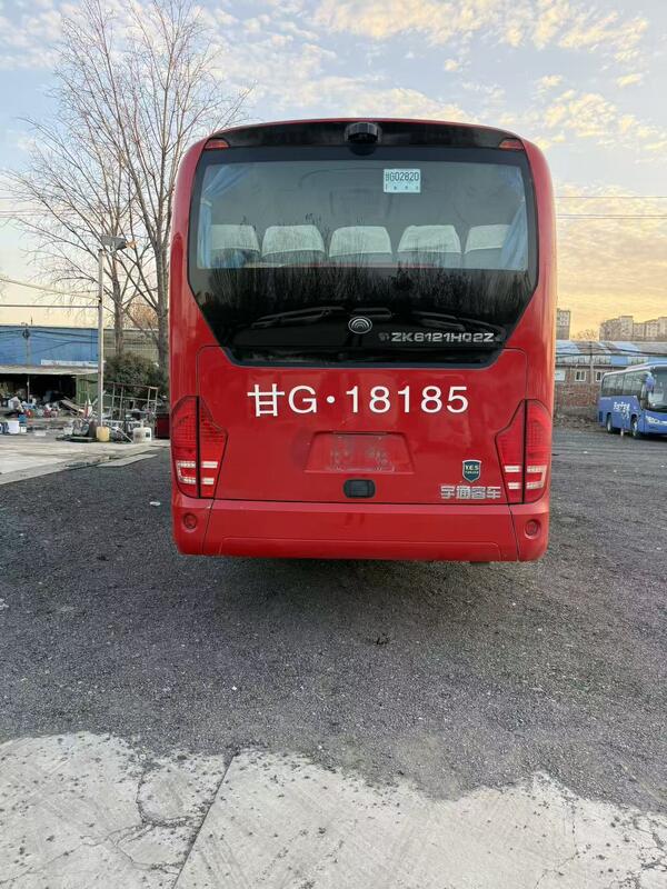 Autobus usato Yu-tong ZK6121 Yuchai 330cv LHD/RHD Molle a balestra 65 posti Trasporto di lusso con aria condizionata