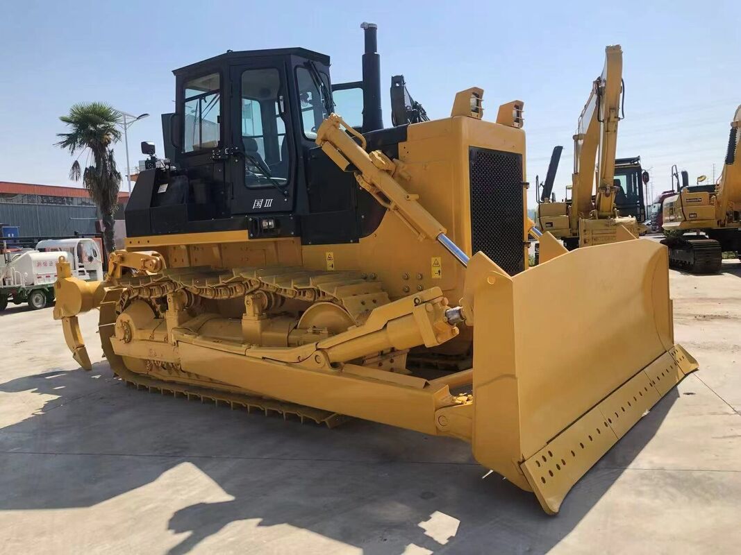 Nuovo arrivo Bulldozer cingolato di marca cinese usato Capacità benna 23,45 tonnellate In eccellenti condizioni Potenza nominale 162 kW 7,8 L Per costruzioni In eccellenti condizioni