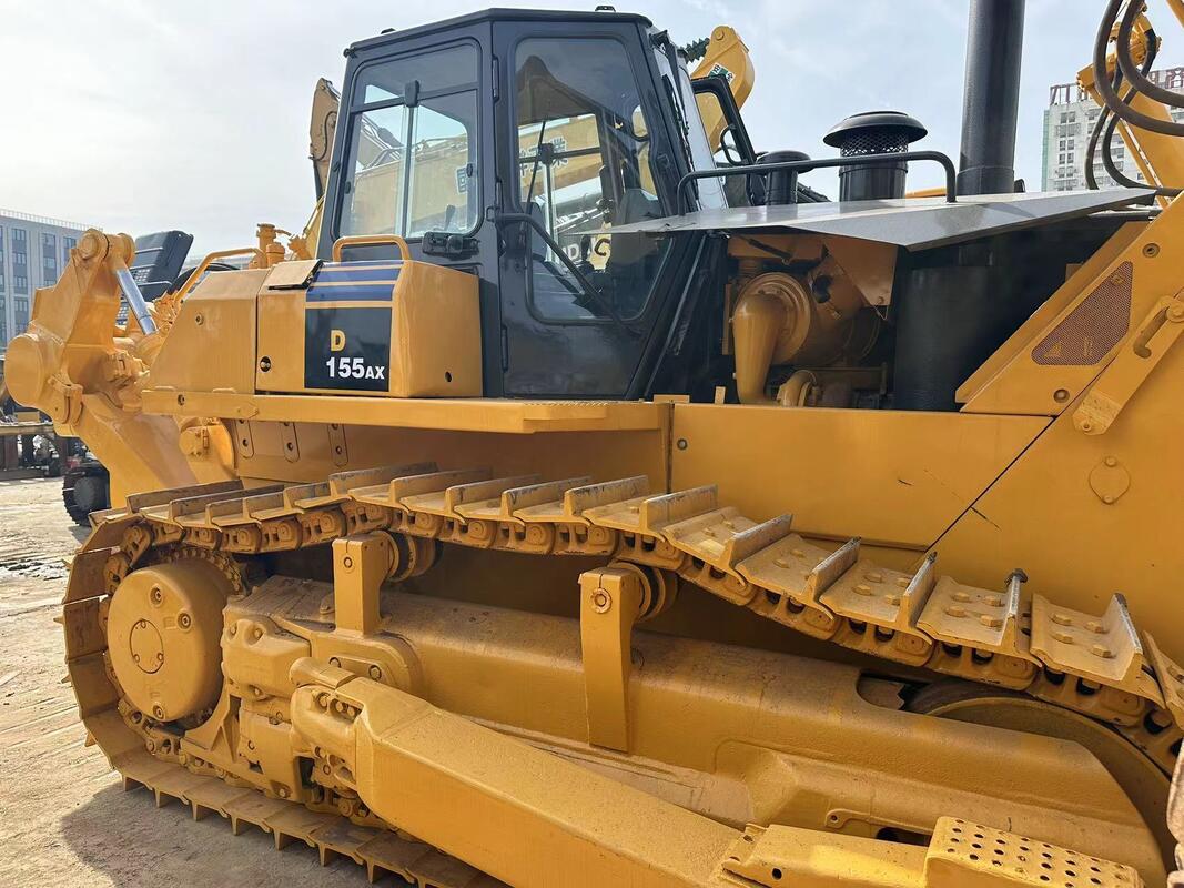 Nuovo arrivo bulldozer cingolato usato marca cinese capacità benna 5 tonnellate in ottime condizioni potenza nominale 305 KW 14,07 L per costruzioni in ottime condizioni