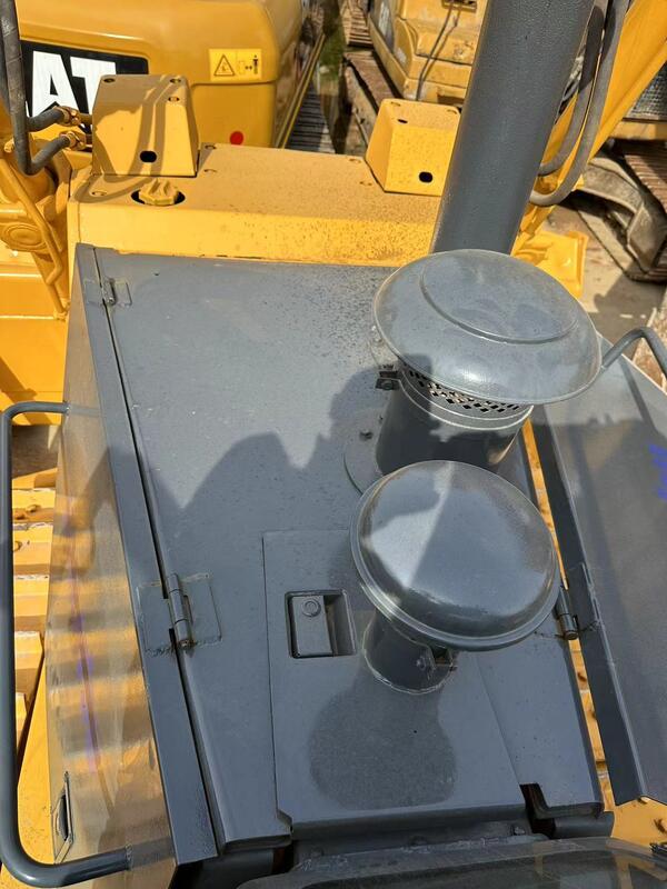Nuovo arrivo bulldozer cingolato usato marca cinese capacità benna 5 tonnellate in ottime condizioni potenza nominale 305 KW 14,07 L per costruzioni in ottime condizioni