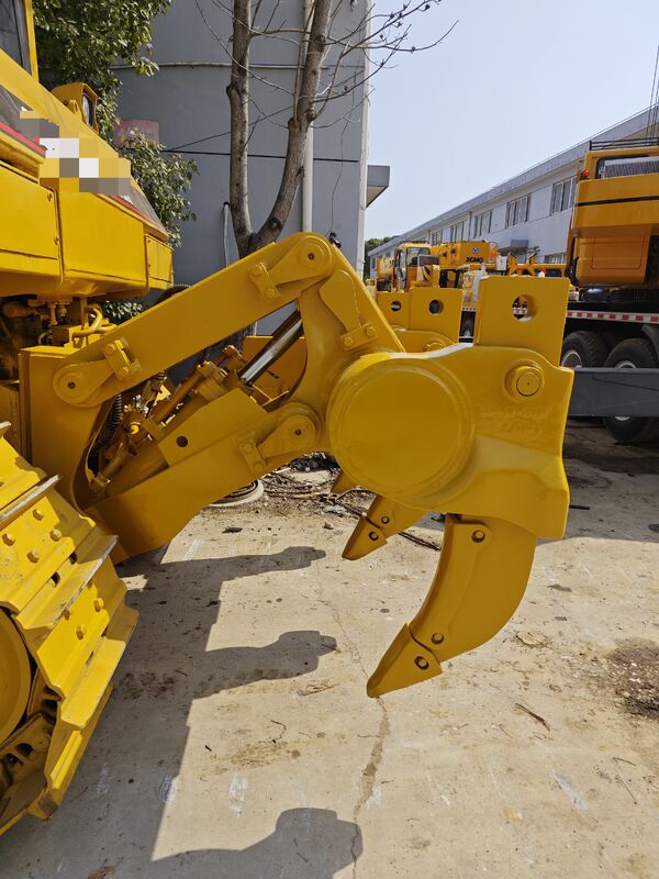 Nuovo arrivo usato bulldozer di marca cinese a rotaia Capacità del secchio 37,77 tonnellate In ottimo stato Potenza nominale 245 KW 14,6 L Per la costruzione In ottimo stato
