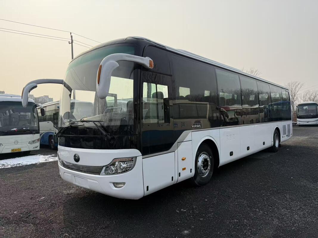 Autobus turistico usato Yutong Zk6121 Yuchai 330cv Sospensioni a balestra 67 posti Lux Transport con aria condizionata