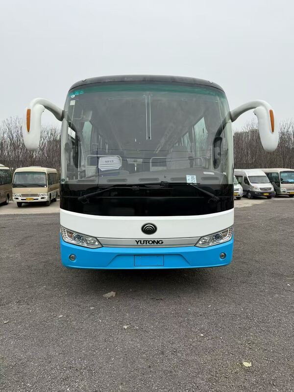 Autobus usati Yutong Zk6125 Yuchai 330cv Sospensioni a balestra 65 posti Lusso per trasporto o lunga percorrenza