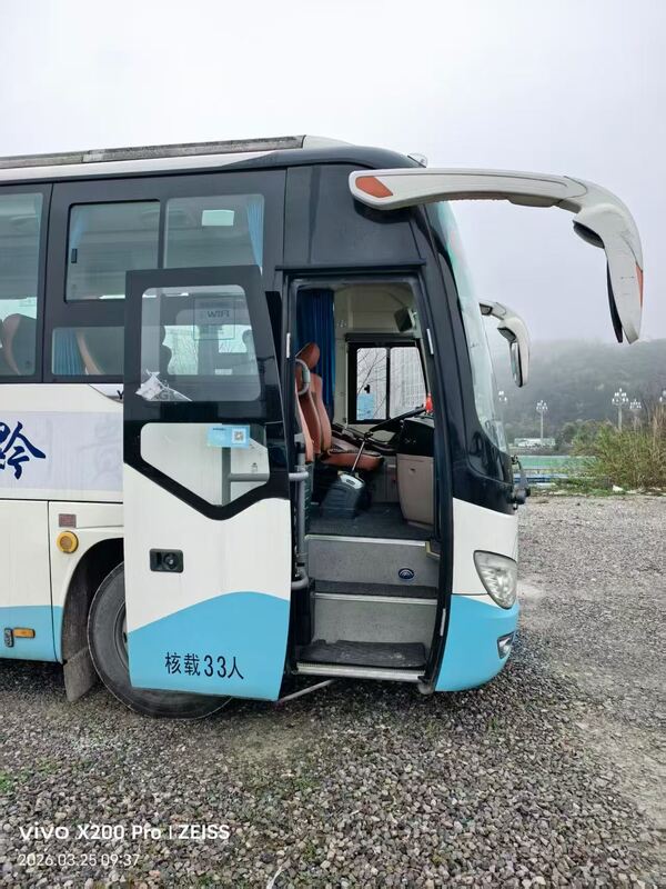 Pullman Usati Yu-tong ZK6888 Yuchai Euro5 Balestre 33 Posti 2020 Anno Lux Trasporto Con Aria Condizionata Per Navetta o Lunga Distanza