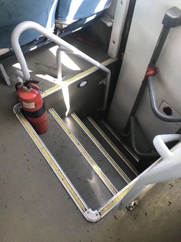 La banda di YUTONG ha utilizzato il bus della vettura 2013 anni con il A/C/motore diesel di Weichai 336hp