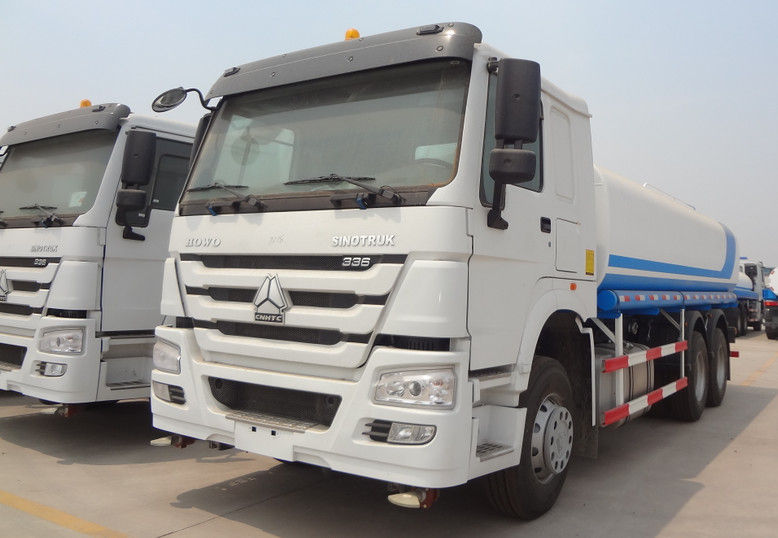 HOWO 336hp ha usato il tipo di azionamento delle autocisterne LHD l'operazione facile per pulizia della strada