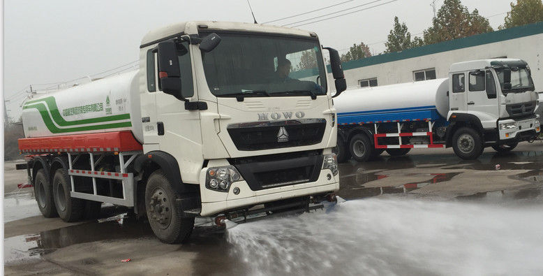 HOWO 336hp ha usato il tipo di azionamento delle autocisterne LHD l'operazione facile per pulizia della strada