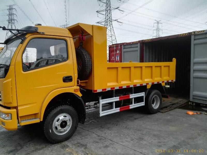 Limite di emissione dell'euro 3 di marca di Dongfeng utilizzato modo degli autocarri a cassone dell'azionamento 4×2