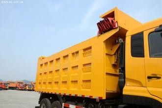 Autocarro con cassone ribaltabile utilizzato marca di DONGFENG 85 km/ora di velocità massima con il motore B210 33
