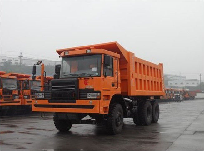 Dongfeng ha utilizzato l'autocarro con cassone ribaltabile 2013 limite di emissione dell'euro fatto anno 3 per estrarre
